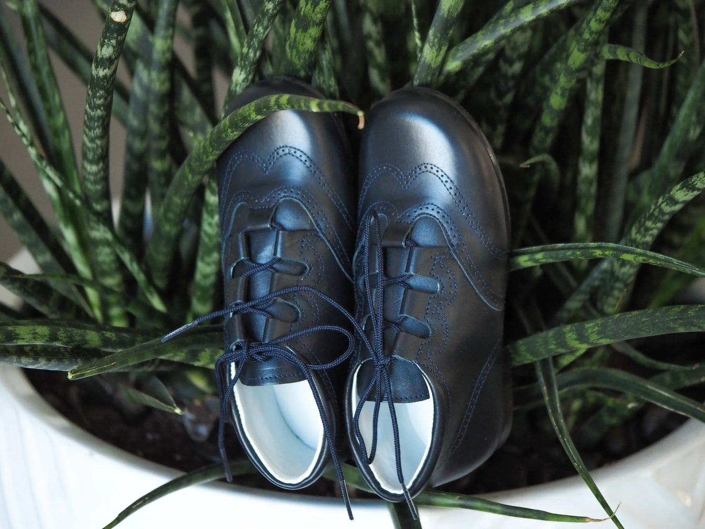 Henry- Dark Navy Leather Boy Boots - Amati Steps
