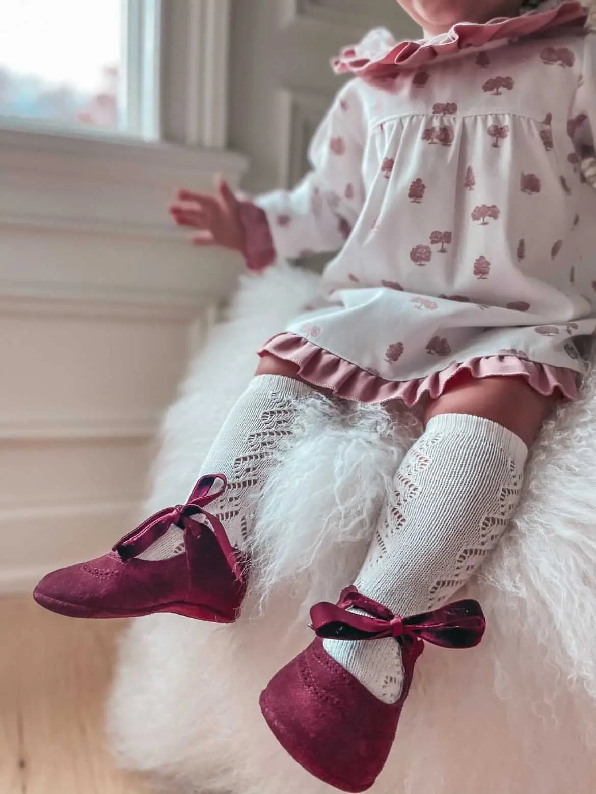Verónica - Burgundy Suede Baby Mary Jane Shoes - Amati Steps